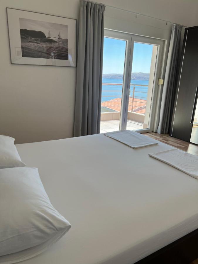 Apartments Angela Cesarica Εξωτερικό φωτογραφία