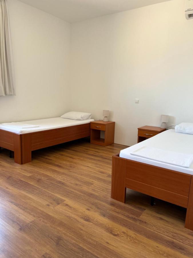 Apartments Angela Cesarica Εξωτερικό φωτογραφία