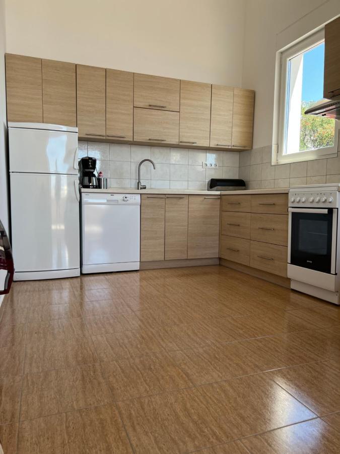 Apartments Angela Cesarica Εξωτερικό φωτογραφία